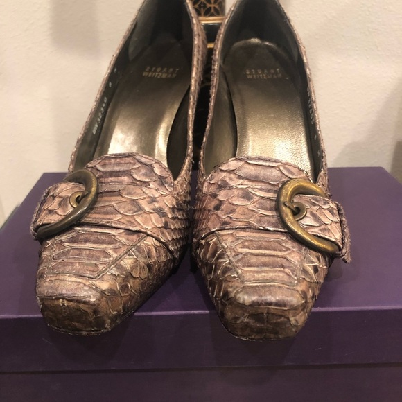 Stuart Weitzman Python Pumps! 8 m Preowned, slightly worn - Picture 1 of 7